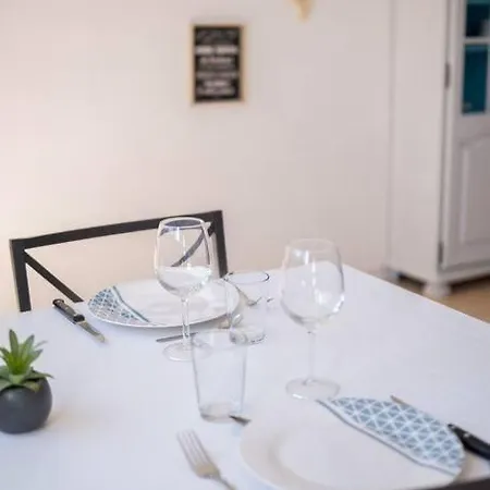 Lumineux, Chaleureux Et Spacieux T2 Parking Wifi Apartment