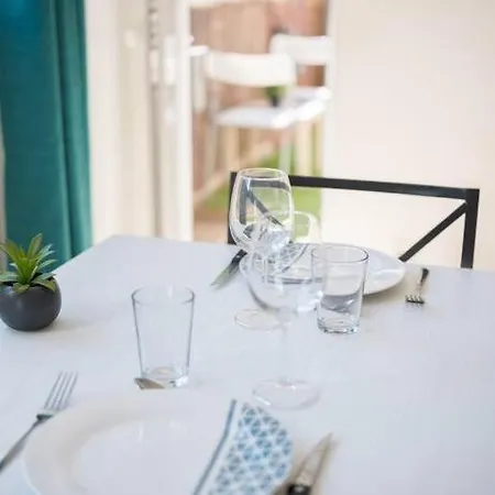 Lumineux, Chaleureux Et Spacieux T2 Parking Wifi Apartment *